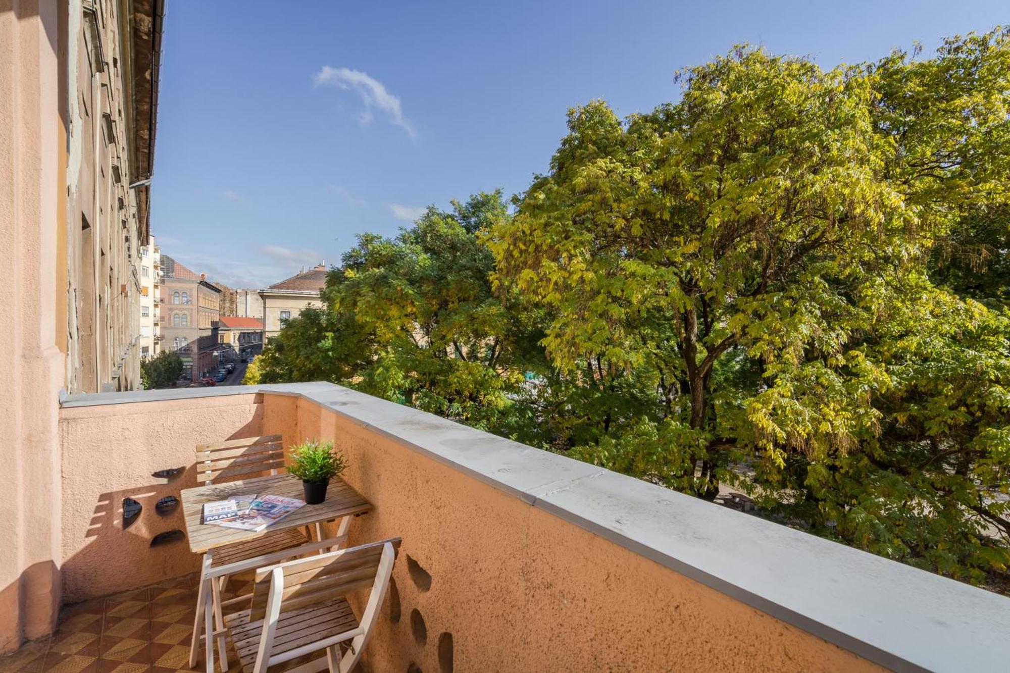 Klauzal Garden City Apartments بودابست المظهر الخارجي الصورة
